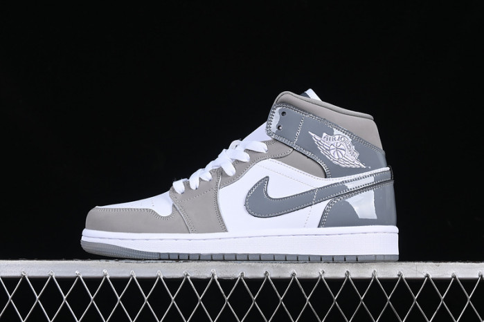 Air Jordan 1 Mid SE ''Patent Cool Grey'' HF3216-100