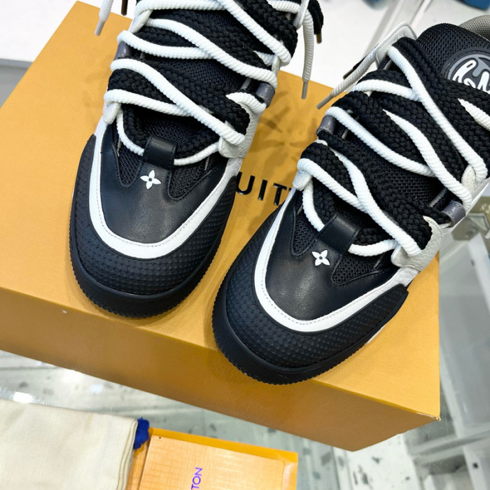 LV SNEAKER LV-000435