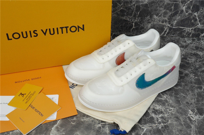 LV SNEAKER LV-000257