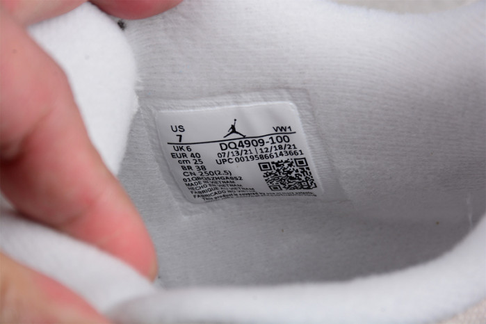 AIR JORDAN 4 CANVAS SAIL CEMENT GREY DQ4909-100