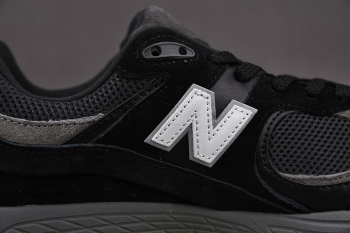 NEW BALANCE SNEAKER NB056