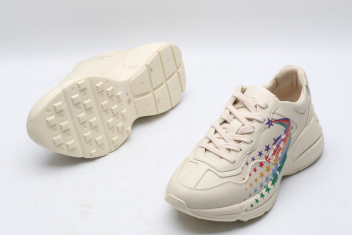 G*u*i* trainer sneaker109