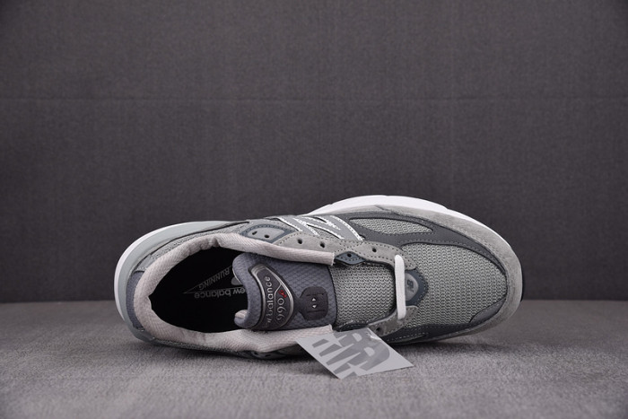 NEW BALANCE SNEAKER NB068