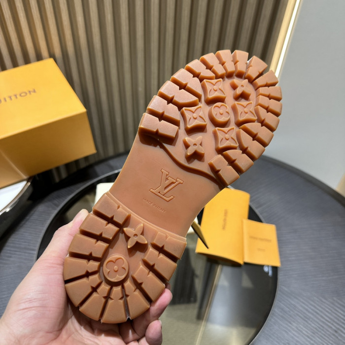 LV BOOTS L000043