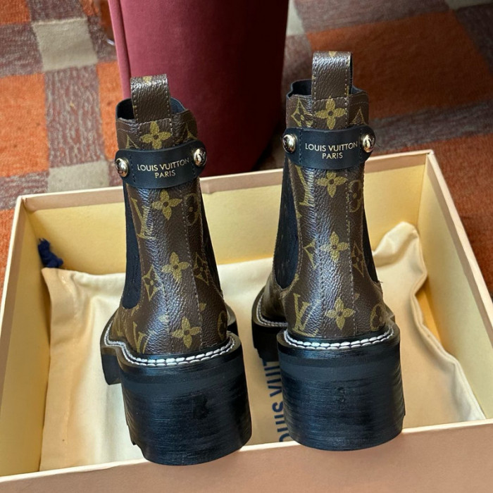 LV BOOTS L000051