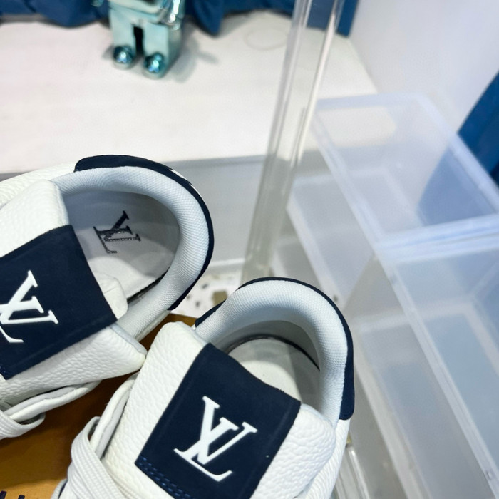 LV SNEAKER LV-000500