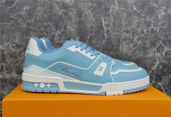 LV SNEAKER LV-000259