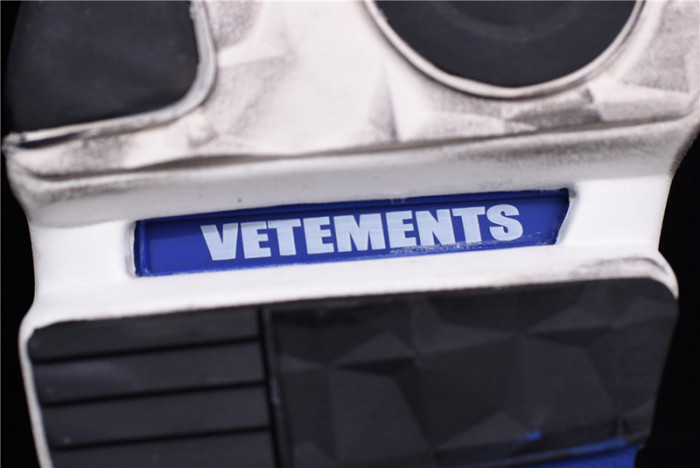 Reebok Modified Pump Sneakers CN2704