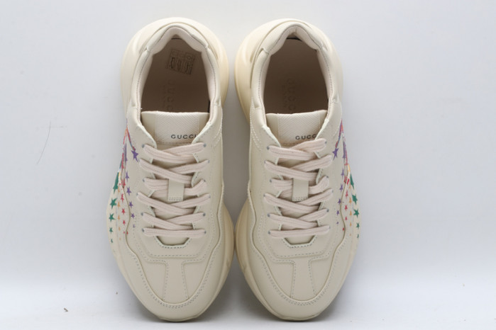 G*u*i* trainer sneaker109