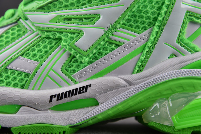 RUNNER SNEAKER RS010