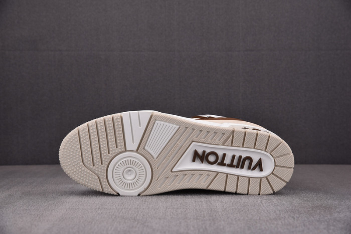 LV SNEAKER LV-000116