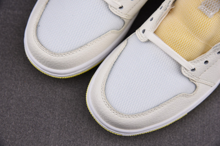 WMNS AIR JORDAN 1 MID SE 