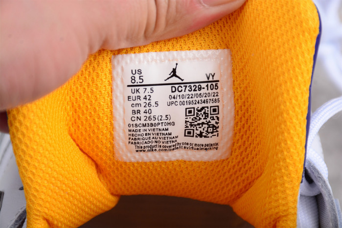 AIR JORDAN FLIGHT CLUB 91 LAKERS DC7329-105