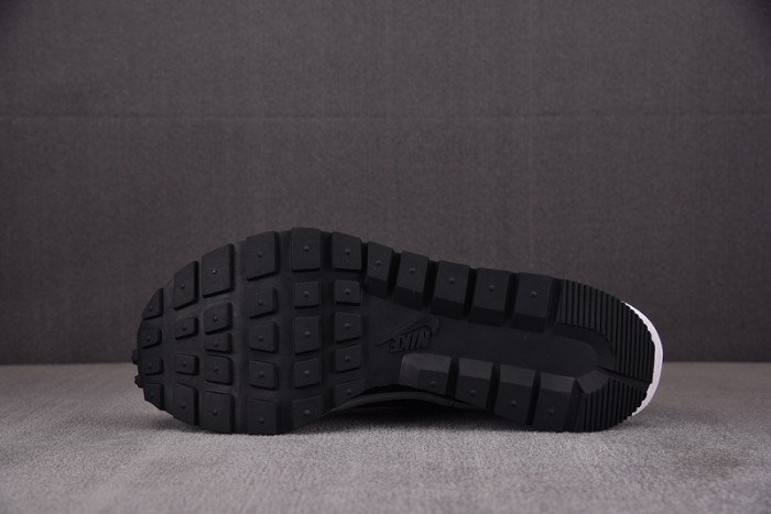 SACAI X NIKE VAPORWAFFLE “Tour Yellow ” DD1875-003