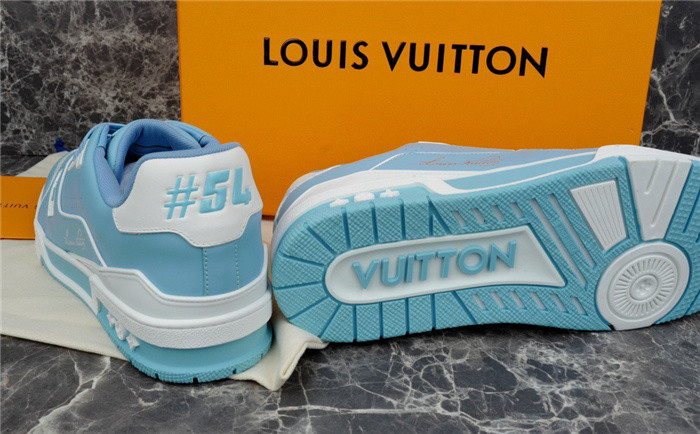 LV SNEAKER LV-000259