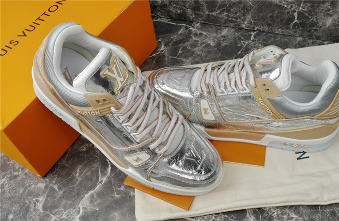 LV SNEAKER LV-000278