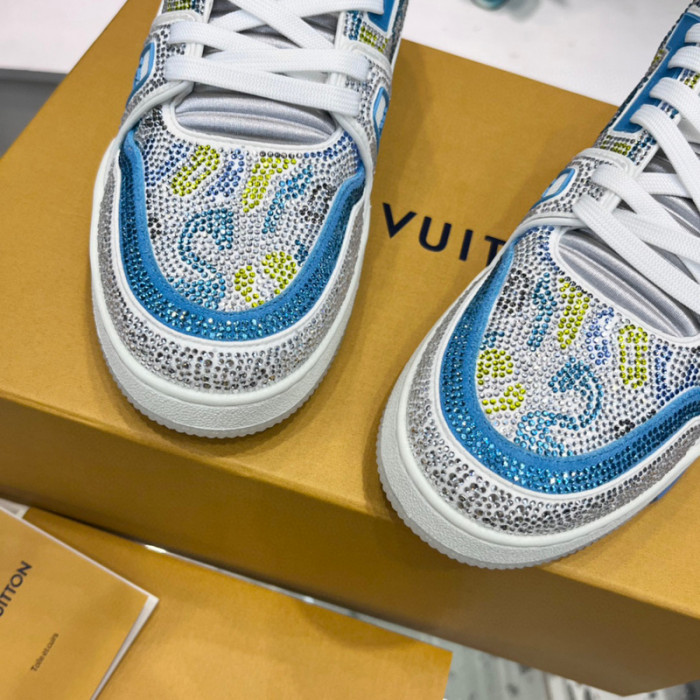 LV SNEAKER LV-000397