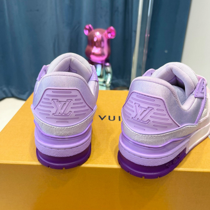 LV SNEAKER LV-000417