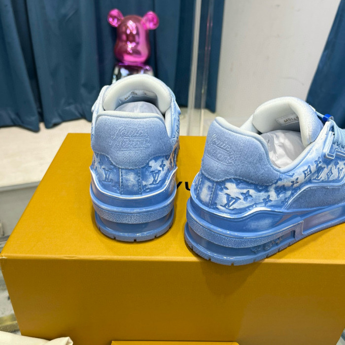 LV SNEAKER LV-000469