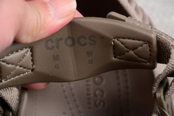 Cr*0*s x salehe bembury c00004