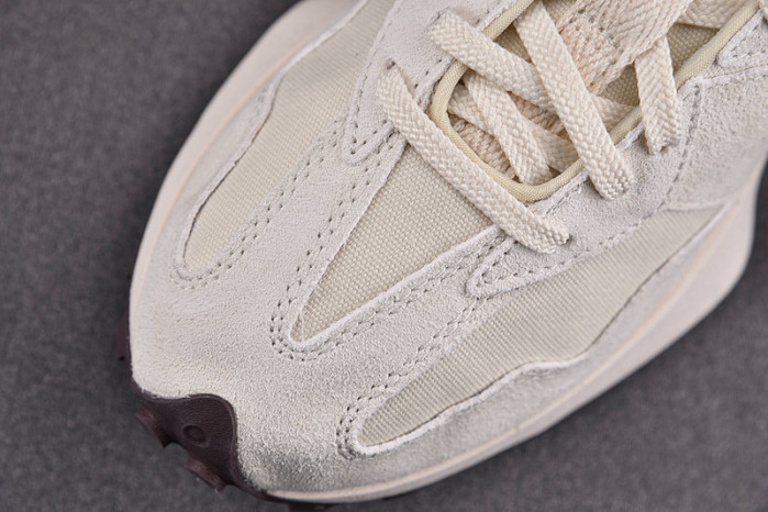 NEW BALANCE SNEAKER NB047