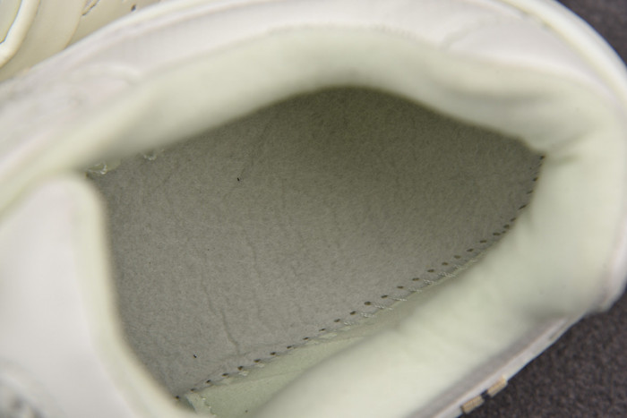 NEW BALANCE SNEAKER NB049