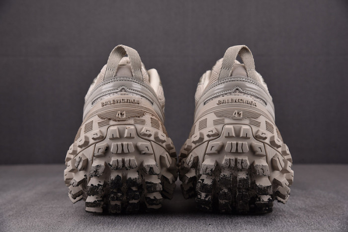 DEFENDER SNEAKER DS018