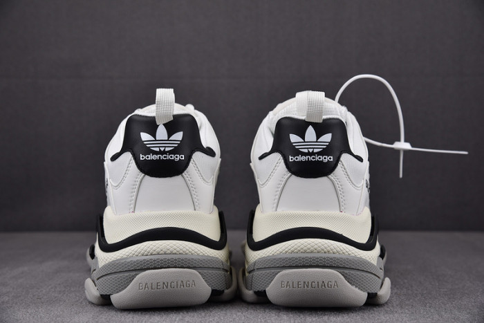 TRIPLES TRAINER SNEAKERS 2000119