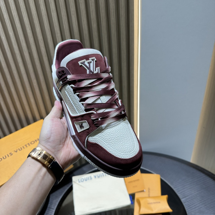 LV TRAINER SNEAKER LV-000606