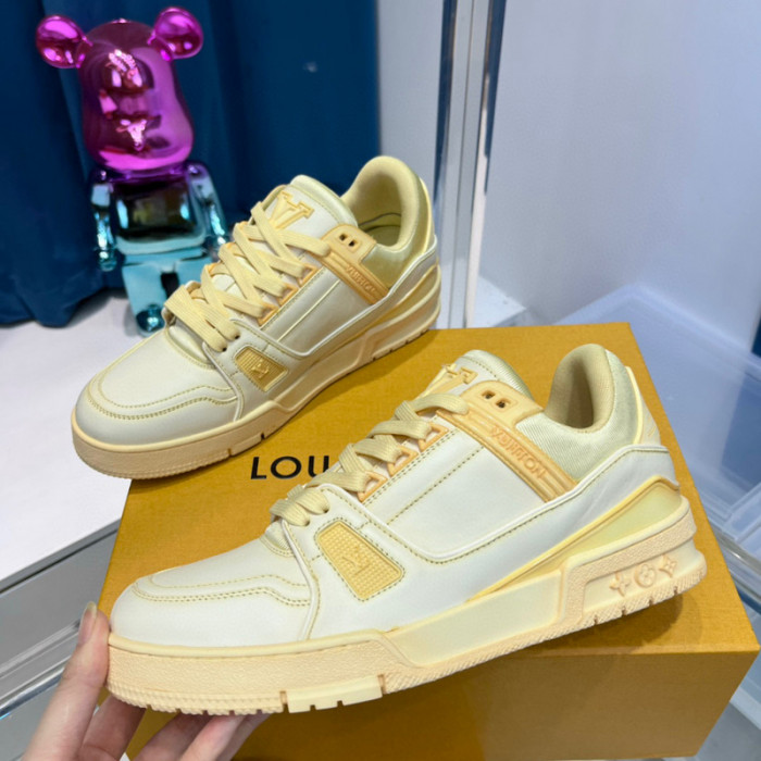 LV SNEAKER LV-000378