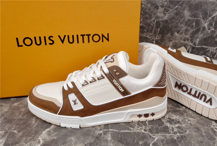 LV SNEAKER LV-000202