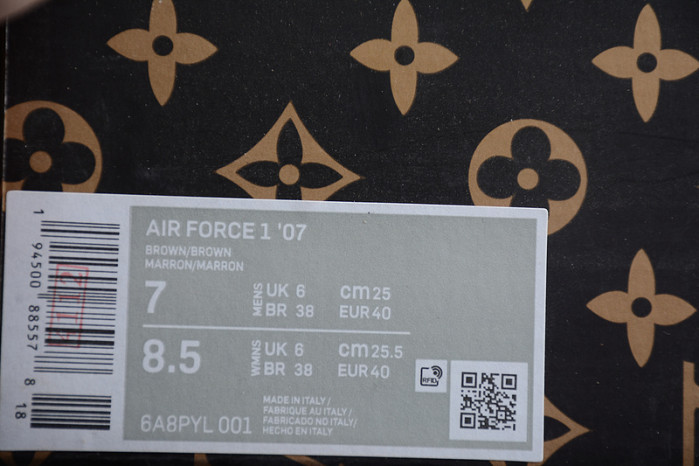 Nike Air Force 1 LV Low