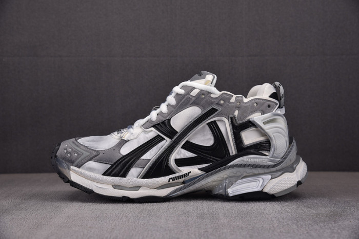 RUNNER SNEAKER RS048