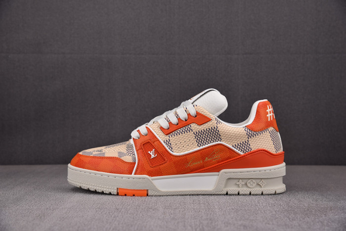 LV SNEAKER LV-000100