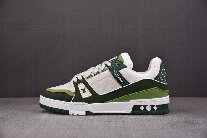 LV SNEAKER LV-000120