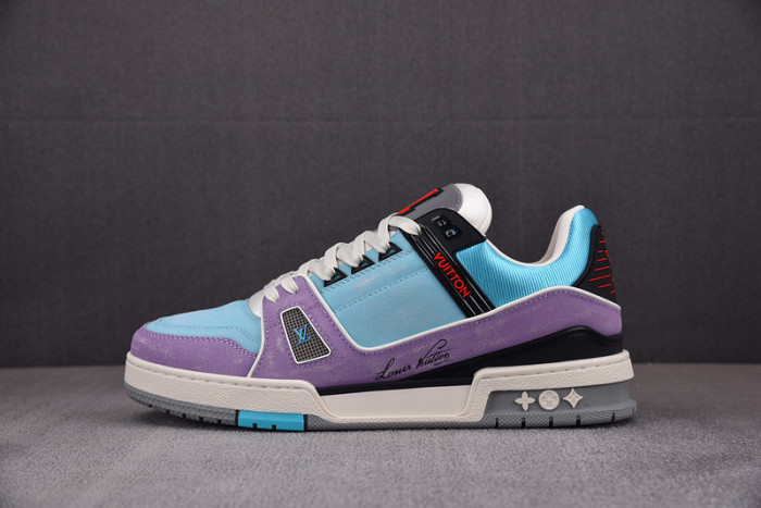 LV SNEAKER LV-000122