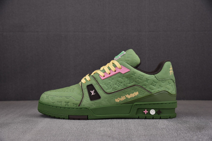 LV SNEAKER LV-000535