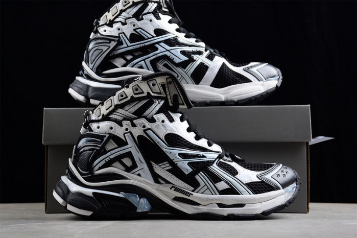 RUNNER SNEAKER RS085