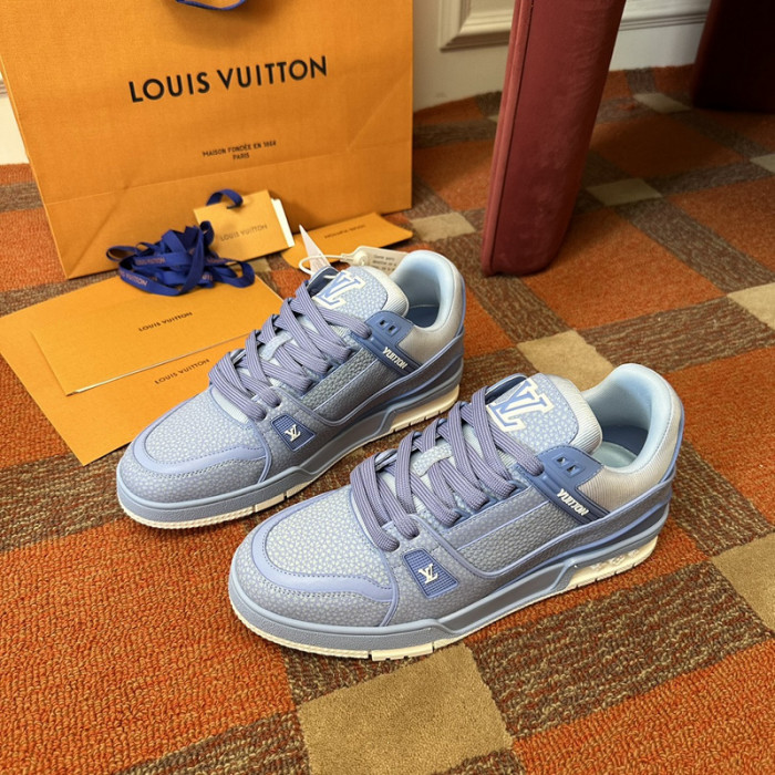 LV TRAINER SNEAKER LV-000609