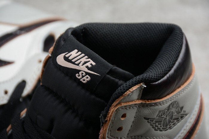 Nike SB Air Jordan 1 Light Bone CD6578-006