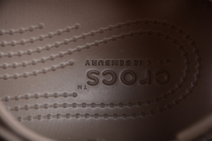 Cr*0*s x salehe bembury c00004