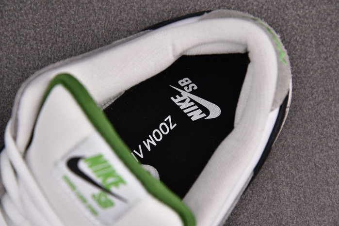 Nike SB Dunk Low Chlorophyll BQ6817-011