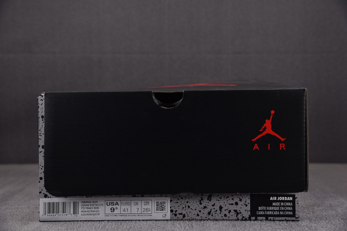 Jordan 6 Retro Gore-Tex Brown Kelp (Women