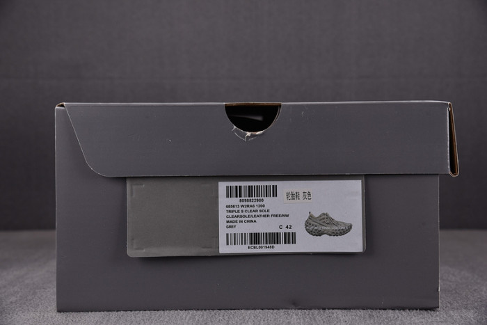 DEFENDER SNEAKER DS016