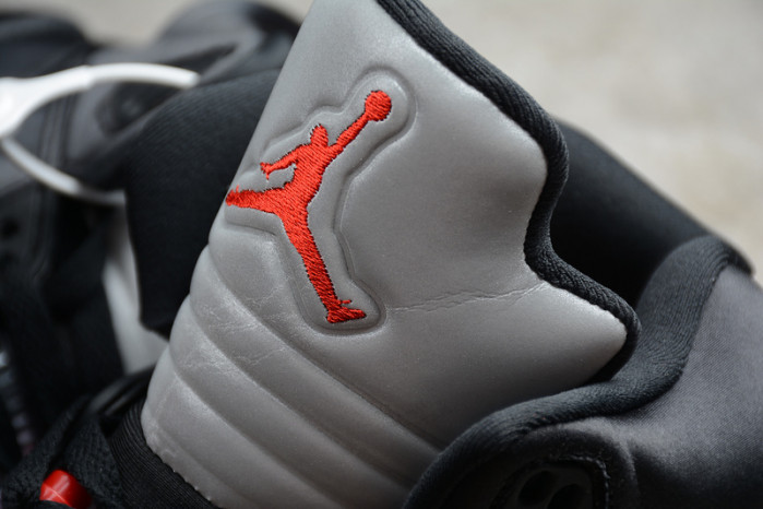 AIR JORDAN 5 RETRO "SATIN BRED" 136027-006