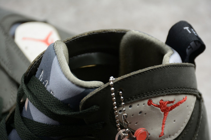 PATTA X AIR JORDAN 7 RETRO OG SP “ICICLE” AT3375-100