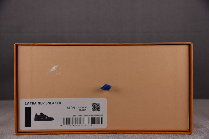 LV TRAINER SNEAKER LV-000568