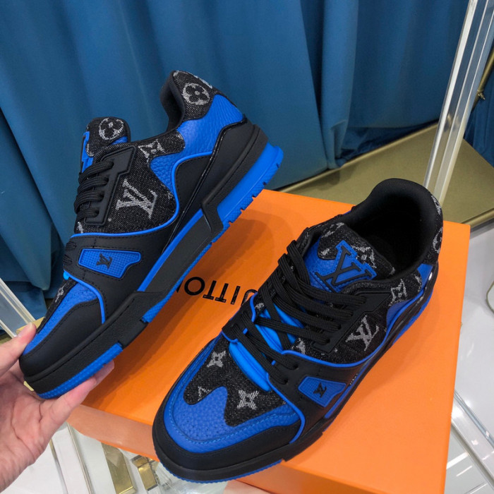 LV SNEAKER LV-000325