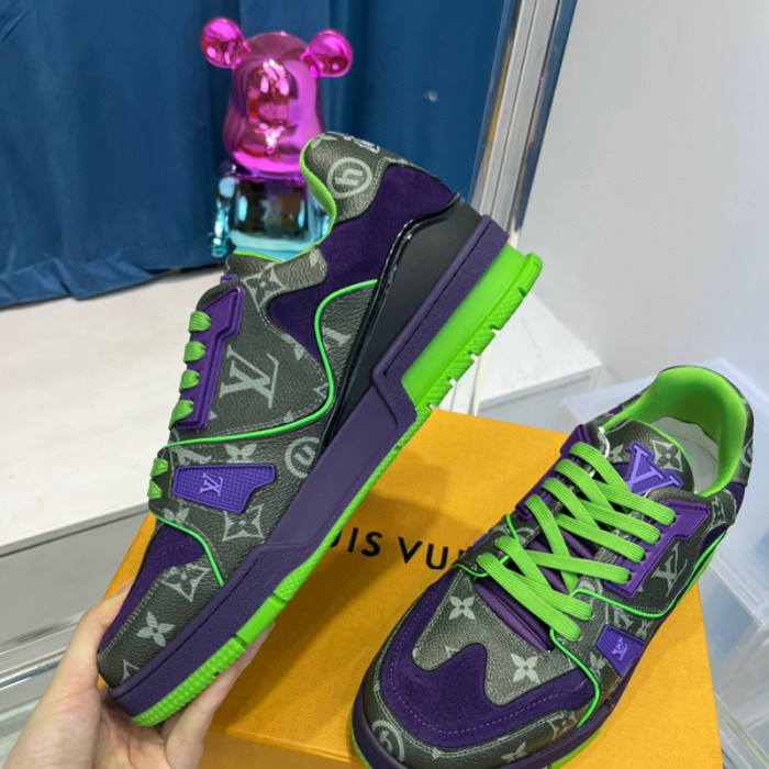 LV SNEAKER LV-000346