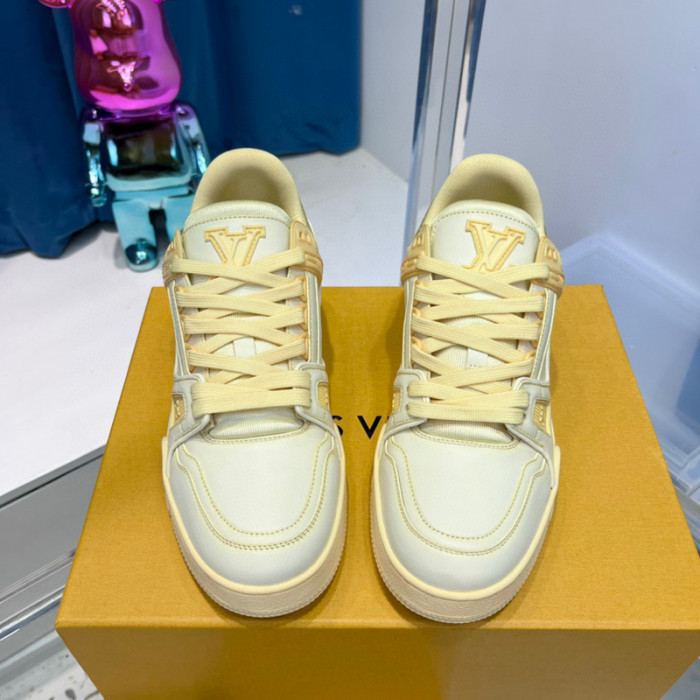 LV SNEAKER LV-000378